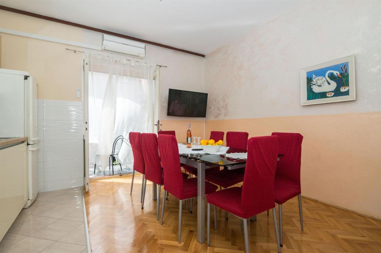 Apartments Zeljko Макарська Екстер'єр фото