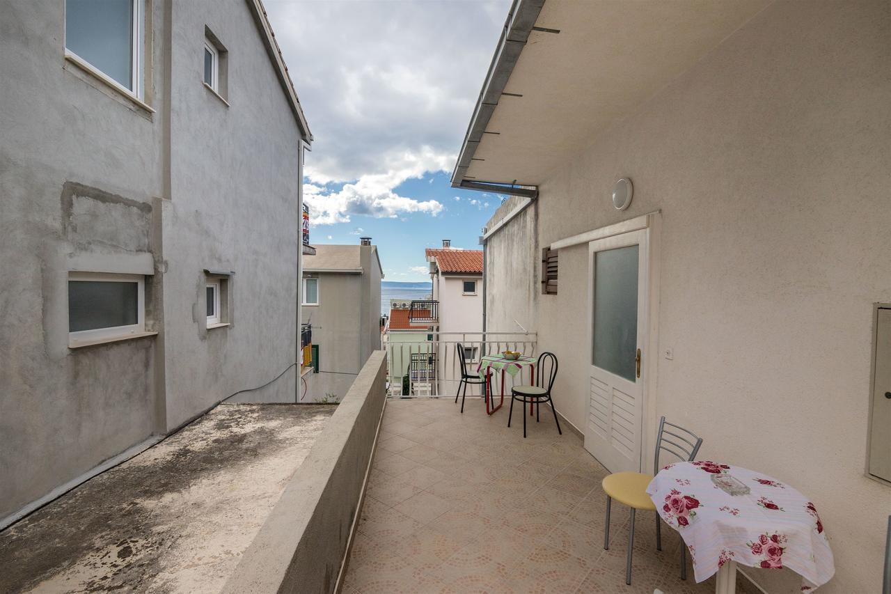 Apartments Zeljko Макарська Екстер'єр фото