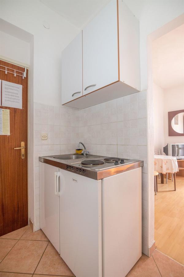 Apartments Zeljko Макарська Екстер'єр фото